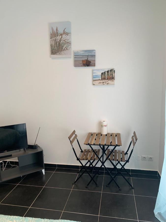 Jolie Maisonnette Centre Apartment