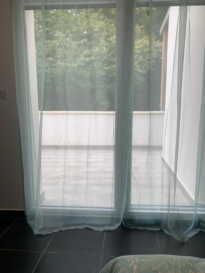 Apartment Jolie Maisonnette Centre *